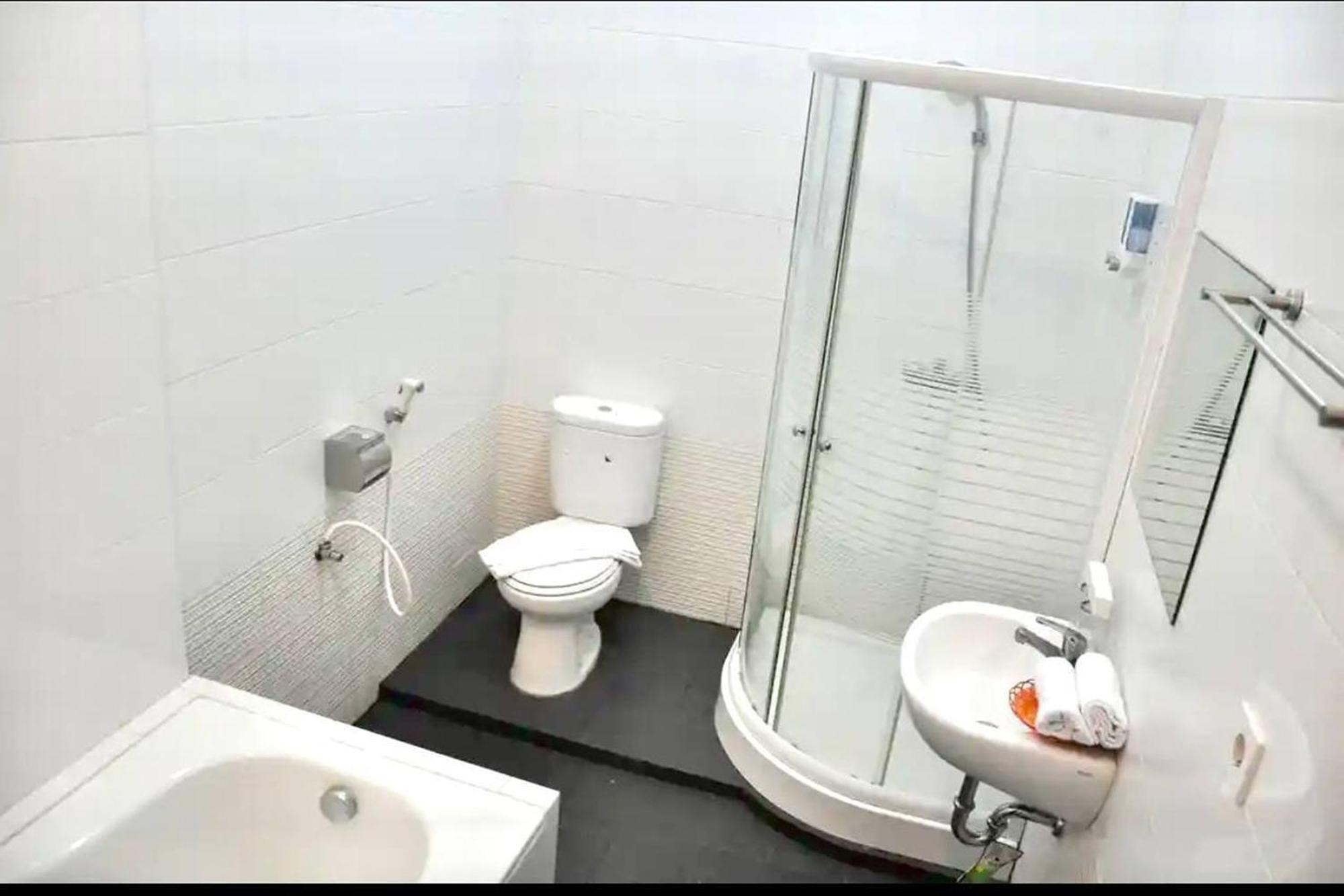 Ohulu Guesthouse Медан Экстерьер фото